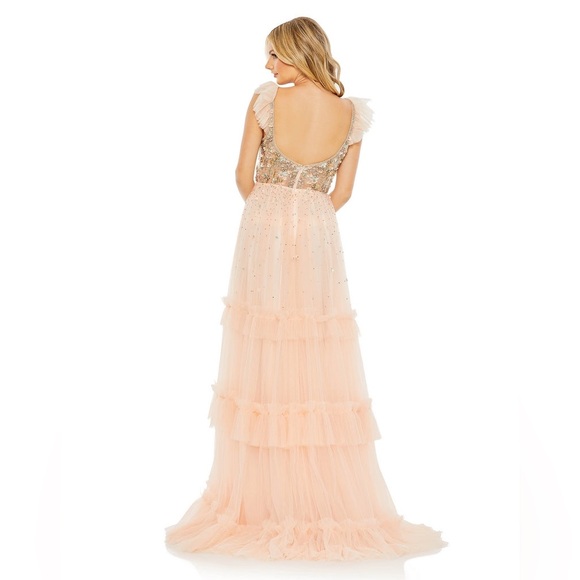 MAC DUGGAL
Cap Sleeve Embellished Tulle Gown - Picture 2 of 15
